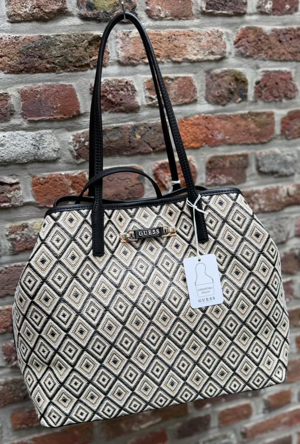 Sac Guess tissé, motif losanges beige et noir
