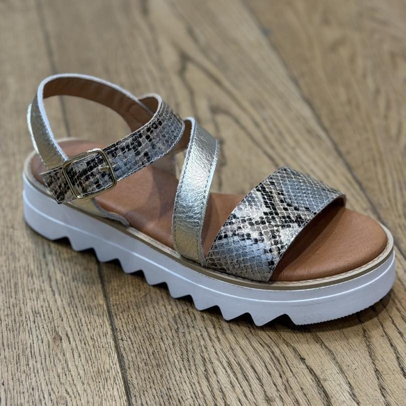 Sandales femme plateforme, imprimé serpent argenté